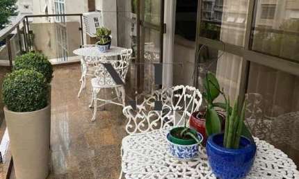 Apartamento para Venda em Santos, Gonzaga, 4 dormitórios, 2 suítes, 5 banheiros, 2 vagas