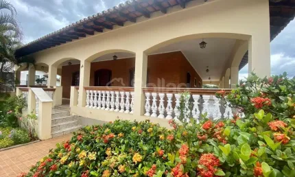 Casa residencial/comercial para comprar no Centro de Vinhedo - interior de São Paulo.