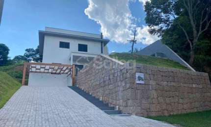 Casa em condomínio à venda, 3 quartos, 3 suítes, 2 vagas, Picollo Villaggio - Louveira/SP