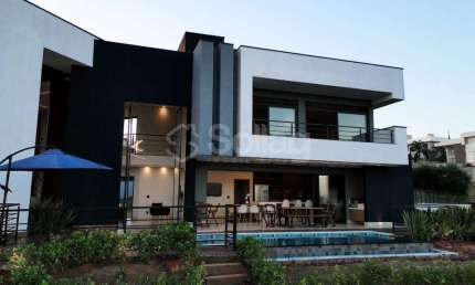 Casa Luxuosa para comprar no Condomínio Campo de Toscana em Vinhedo, interior de São Paulo.