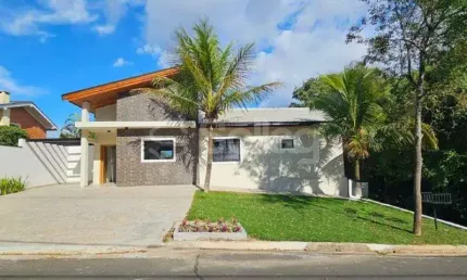 Casa para comprar no condomínio Estância Marambaia, na cidade de Vinhedo - SP
