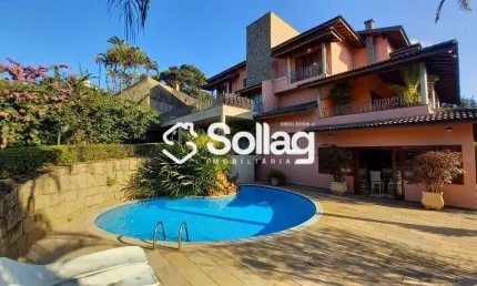 Casa para comprar no condomínio Marambaia em Vinhedo / SP