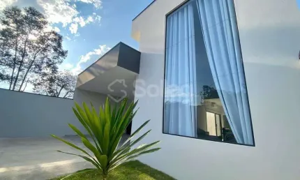 Casa térrea à venda em Vinhedo - interior de São Paulo.