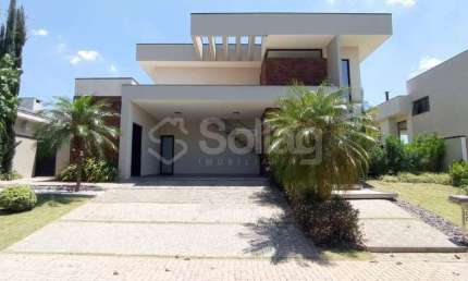 Casa à venda com 4 suítes, projeto moderno, no Condomínio Campo de Toscana em Vinhedo SP
