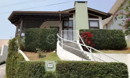 Casa para venda no condomínio Recanto dos Paturis em Vinhedo, interior de São Paulo.