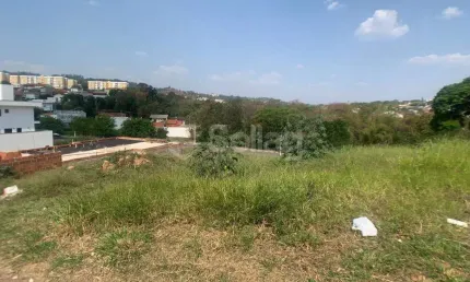 Terreno á venda no Bairro Jardim Elisa, em Vinhedo, interior de São Paulo.