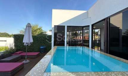 Casa à venda no Condomínio Villaggio Paradiso em Itatiba interior de São Paulo.