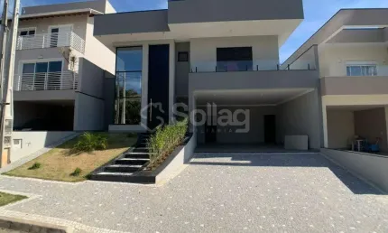 Casa á venda no Condomínio Portal do Jequitibá em Valinhos, interior de São Paulo.