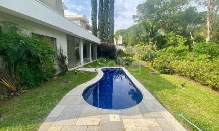 Casa à venda no Residencial Reserva das Palmeiras em Valinhos - interior de São Paulo.