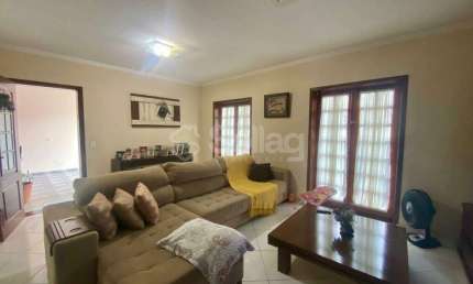 Casa à venda no bairro Três Irmãos em Vinhedo - interior de São Paulo.