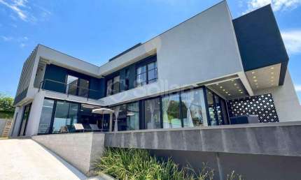 Casa moderna com vista panorâmica à venda em condomínio fechado na cidade de Itatiba