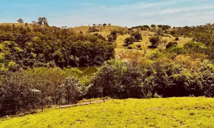 Terreno à venda no Condomínio Reserva Santa Mônica em Itupeva - interior de São Paulo.