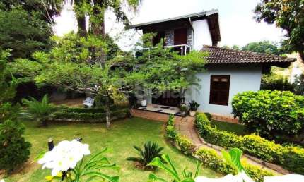 Casa em condomínio à venda no Condomínio Vista Alegre - Sede em Vinhedo, São Paulo.