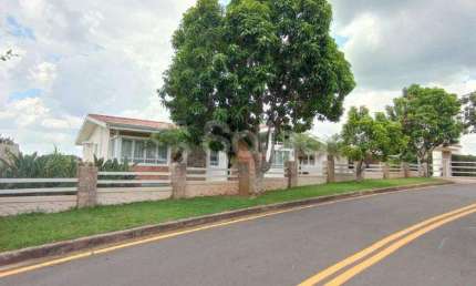 Casa à venda no condomínio Estância Marambaia na cidade de Vinhedo - SP