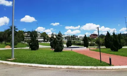 Terreno a venda no Condomínio Villaggio Paradiso em Itatiba, interior de São Paulo