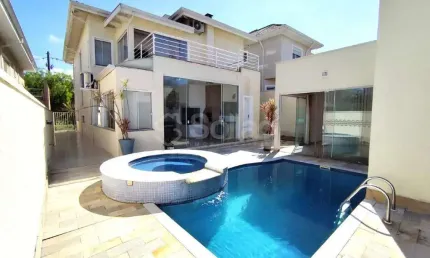 Casa à Venda no Condomínio Terras de São Francisco, em Vinhedo/SP!!