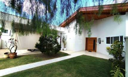 Casa à venda no condomínio Marambaia, em Vinhedo/SP!!