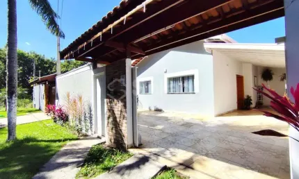 Casa térrea à venda em bolsão residencial em Vinhedo/SP!!