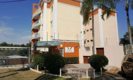 Apartamento de cobertura duplex para venda no bairro Jardim Itália em Vinhedo, interior de São Paulo.