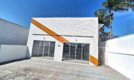 Salão comercial com 130m² para alugar em Vinhedo -SP