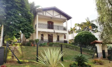 Casa para alugar no Condomínio Estância Marambaia em Vinhedo, interior de São Paulo.
