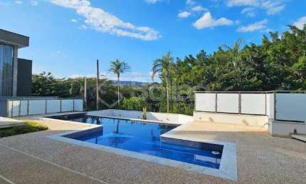 Casa para comprar no condomínio Villaggio Capriccio na cidade de Louveira-SP 4 suítes 2 com closet