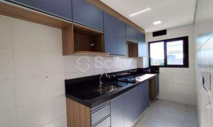Apartamento para alugar com 02 quartos uma suite, armarios, 1 vaga de garagem descoberta