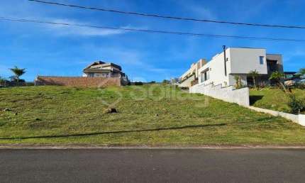 Terreno para comprar no condomínio de alto padrão no condomínio Campo de Toscana em Vinhedo, interior de São Paulo.