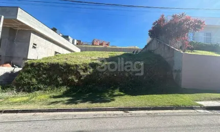 Terreno a venda no condomínio picollo villagio em louveira - sp