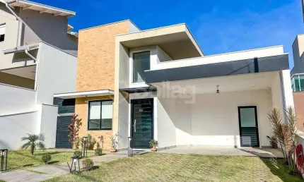 Casa térrea em condomínio a venda em exclusividade com três suítes no Condomínio Terras de São Francisco em Vinhedo.