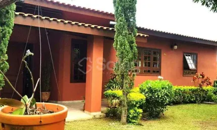 Casa à venda no bairro pinheirinho em vinhedo, interior de são paulo!
