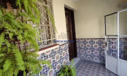 Casa comercial para alugar na Avenida Senador Pinheiro Machado, --, Marapé, Santos por R$ 8.000