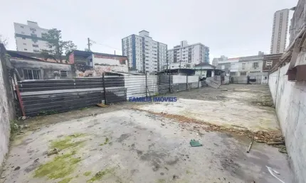Terreno comercial à venda na Rua Carlos Gomes, --, Campo Grande, Santos por R$ 1.200.000