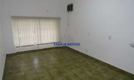 Casa à venda na Rua Goiás, --, Gonzaga, Santos por R$ 1.050.000