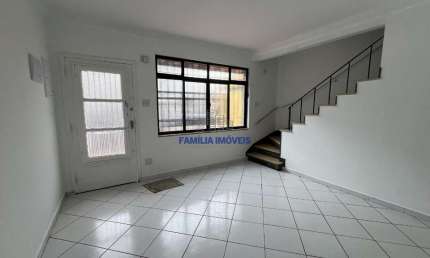 Casa em condomínio fechado com 2 quartos para alugar na Professora Zeny Goulart, --, Vila Mathias, Santos por R$ 3.100