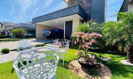 Sobrado com 3 Suítes à venda, 283 m² por R$ 2.100.000 - St. Morada do Lago - Trindade/GO