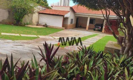 Casa com 3 quartos à venda, 250 m² por R$ 1.100.000 - Jardim Goiás - Goiânia/GO