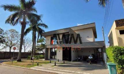 Sobrado com 4 suítes à venda, 384 m² por R$ 3.450.000 - Jardins Madri - Goiânia/GO
