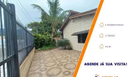Casa Espetacular com Amplo Espaço e Conforto em Praia Grande!