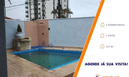 Casa Geminada com Piscina, 3 Dormitórios, Sendo 1 Suíte, e Edícula com Banheiro