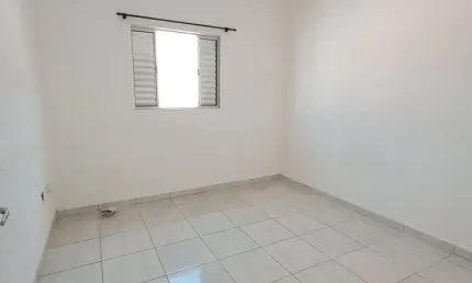 CASA DE COND LOCALIZADA NO BOQUEIRAO  COM 2 DORM  1 VAGA