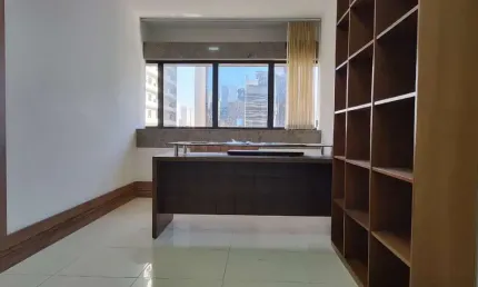 Sala comercial para alugar na Avenida Vicente Machado, 320, Centro, Curitiba por R$ 1.200