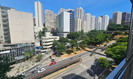 Apartamento de 192m , bem localizado , próximo metrô  ,com 4 dormit , 2 vagas , por R$ 1.190.000 -  São Paulo Sp