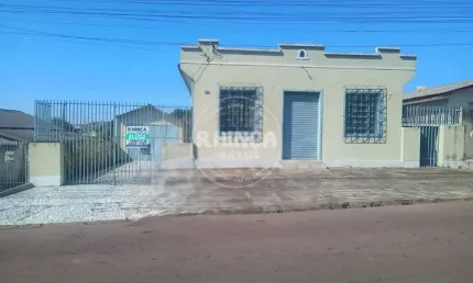 Residência com 3 quartos  para alugar, 110.00 m2 por r$2000.00  - capao raso - curitiba/pr