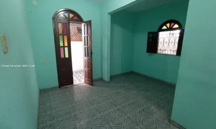 Casa para Venda em Salvador, Cajazeiras XI, 1 dormitório, 1 banheiro