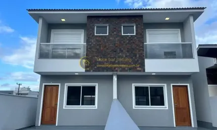 Sobrado para Venda em Palhoça, Bela Vista, 2 dormitórios, 1 suíte, 2 banheiros, 2 vagas