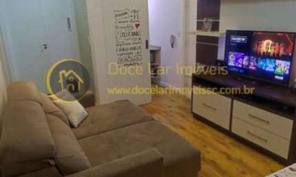 Apartamento para Venda em Florianópolis, Capoeiras, 2 dormitórios, 1 banheiro, 1 vaga