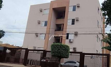 Apartamento com 3 quartos para alugar na Rua Júlio Dittmar, 476, São Francisco, Campo Grande