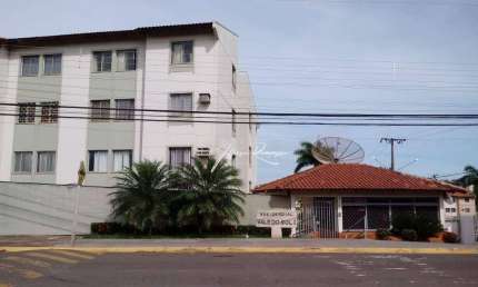 Apartamento reformado com vista livre na região central