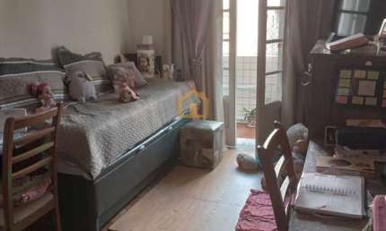 Apartamento Padrão  03 Dormitórios sendo 01 com Suíte.